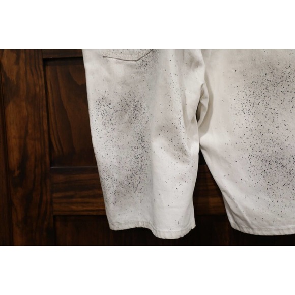 Levi Shorts Mens 40 White Distressed Paint Splatter - Picture 10 of 16